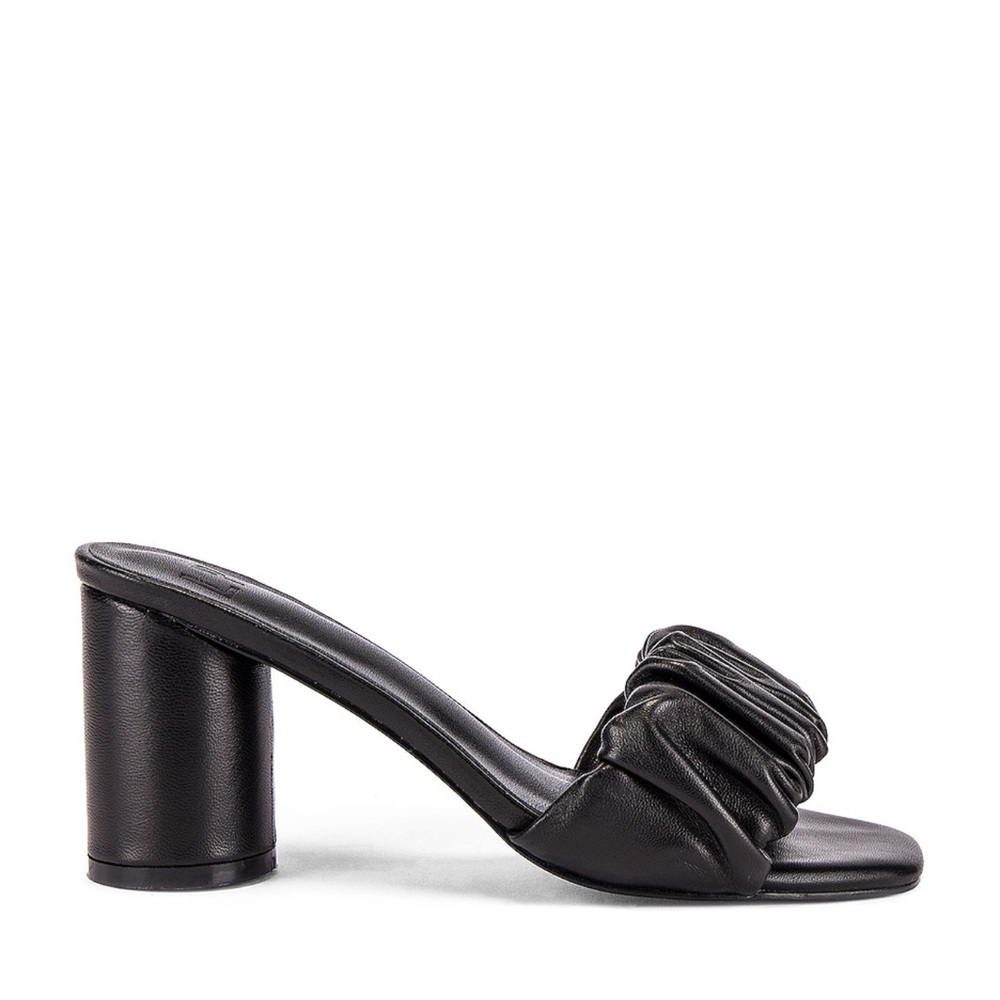 LPA Robyn heel